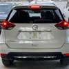 Nissan X-Trail white 2017 4wd thumb 9