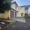 5 Bed House with En Suite in Gigiri thumb 10