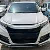 Honda vezel hybrid White 2019 4Wd thumb 0