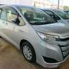 Toyota Noah hybrid thumb 10
