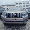 Toyota land Cruiser Prado TX Diesel engine 5 seater thumb 4