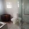 6 Bed House with En Suite in Nyari thumb 8