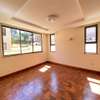 6 Bed Townhouse with En Suite in Lavington thumb 13