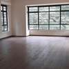 5 Bed Townhouse with En Suite in Rosslyn thumb 0