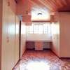 5 bedroom house for rent in Nyari thumb 11