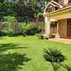 4 Bed House with Swimming Pool at Rosslyn thumb 10