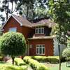 5 Bed House with Swimming Pool in Rosslyn thumb 24