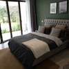 4 Bed House with En Suite in Karen Hardy thumb 8
