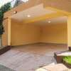4 Bed House with En Suite in Redhill thumb 31