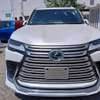 Lexus LX600 2023 thumb 0