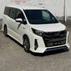 White Minivan with Modern Grille & Roomy Interior  2019 thumb 2