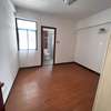 1 Bed Apartment with Gym in Kilimani thumb 4