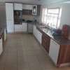 4 bedroom house for rent in Gigiri thumb 7