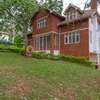 5 Bed House with Swimming Pool at Rosslyn thumb 1