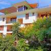 4 Bed Apartment with En Suite in Riverside thumb 1