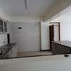 3 Bed Apartment with En Suite in Mountain View thumb 3