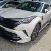 Toyota CH-R pearl white thumb 4