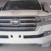 Toyota land Cruiser V8 Zx Sunroof White 2018 thumb 26