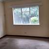 4 Bed House with En Suite in Valley Arcade thumb 39