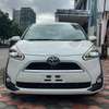 Toyota sienta hybrid thumb 5