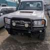 Toyota land cruiser v8 thumb 6