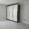 Serviced 3 Bed Apartment with Swimming Pool in Rhapta Road thumb 9