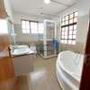 5 Bed House with En Suite in Lavington thumb 11
