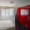 5 Bed House with En Suite at Lavington Green thumb 3