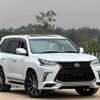 2019 Lexus Lx570 thumb 0