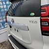 Toyota land Cruiser Prado TZ-G 2018 white thumb 11