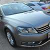 Volkwasgen passat station wagon thumb 0