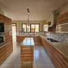5 Bed House with En Suite in Lavington thumb 4