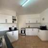 3 Bed Apartment with En Suite at Hendred Road thumb 4