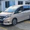 Nissan  Serena hybrid thumb 4