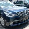 TOYOTA CROWN ROYAL SALOON thumb 8