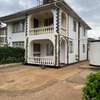 4 Bed House with En Suite at Mountain View thumb 23