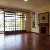 4 Bed House with En Suite in Redhill thumb 39