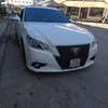 2015 model  Toyota crown athlete thumb 4