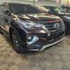 Toyota fortuner thumb 10