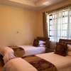 2 Bed Apartment  in Nyari thumb 10