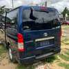 TOYOTA HIACE thumb 4