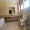 4 Bed House with En Suite at Lakeview thumb 7