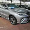 Toyota Fortuner (silver) thumb 2