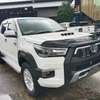 2014 Toyota Hilux double cab diesel thumb 0
