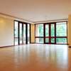 4 Bed Apartment with En Suite in Riverside thumb 0