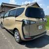 Toyota sienta new thumb 9