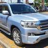 2013 Toyota Land cruiser V8  200 Series Face-lifted to 2018 version thumb 4