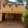 SPACIOUS 4 BEDROOM TOWNHOUSE TO LET IN THOME thumb 10