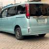 Toyota Noah green thumb 8
