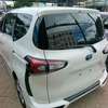 Toyota Sienta hybrid thumb 7